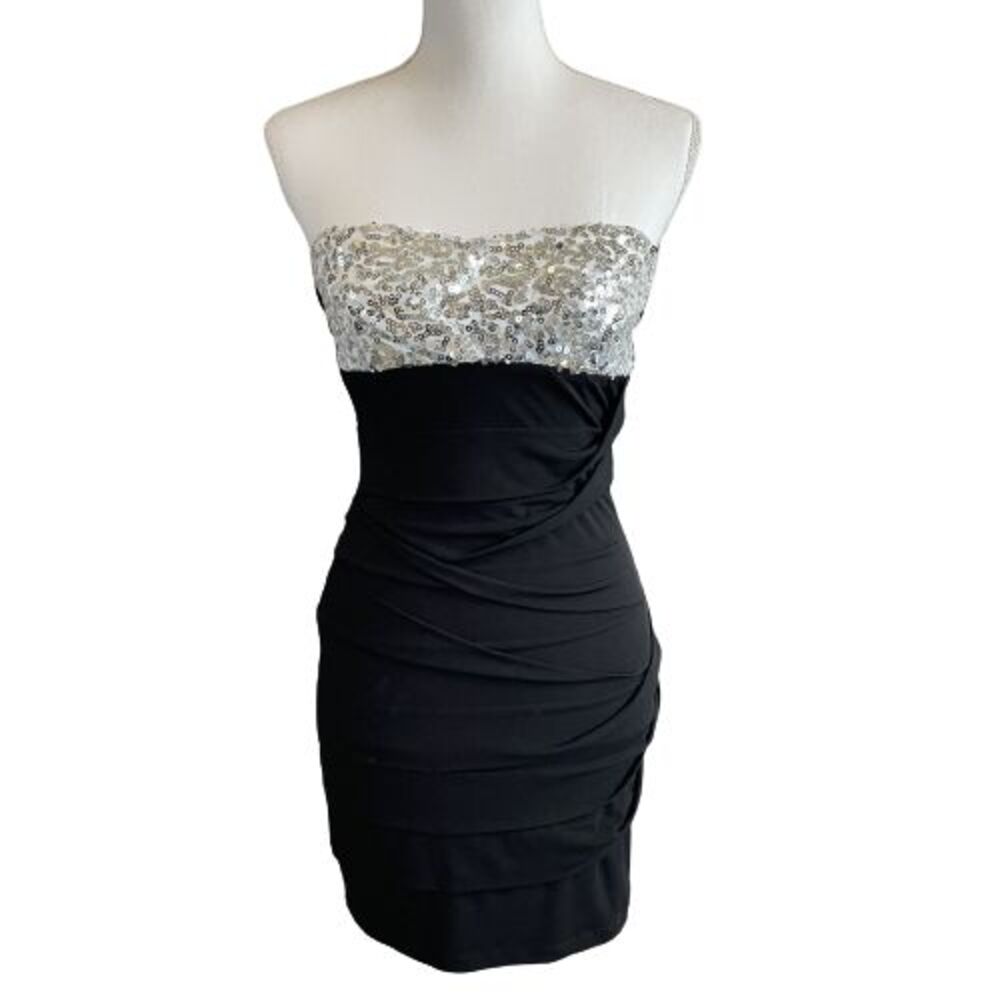 City Triangles Women's M Medium Strapless Sequin Bodycon Dress